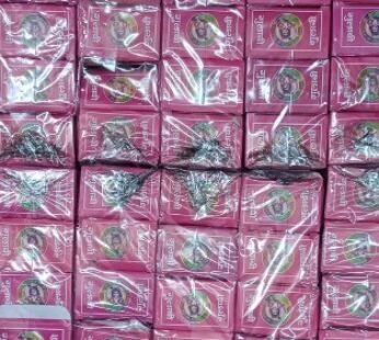 10 ब्रिकी लाल रंग